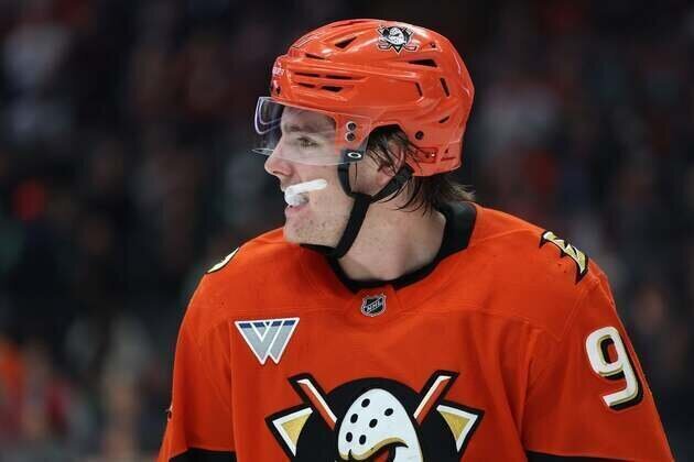Ducks' Leo Carlsson (thigh) out 3-5 weeks; Olympics in jeopardy