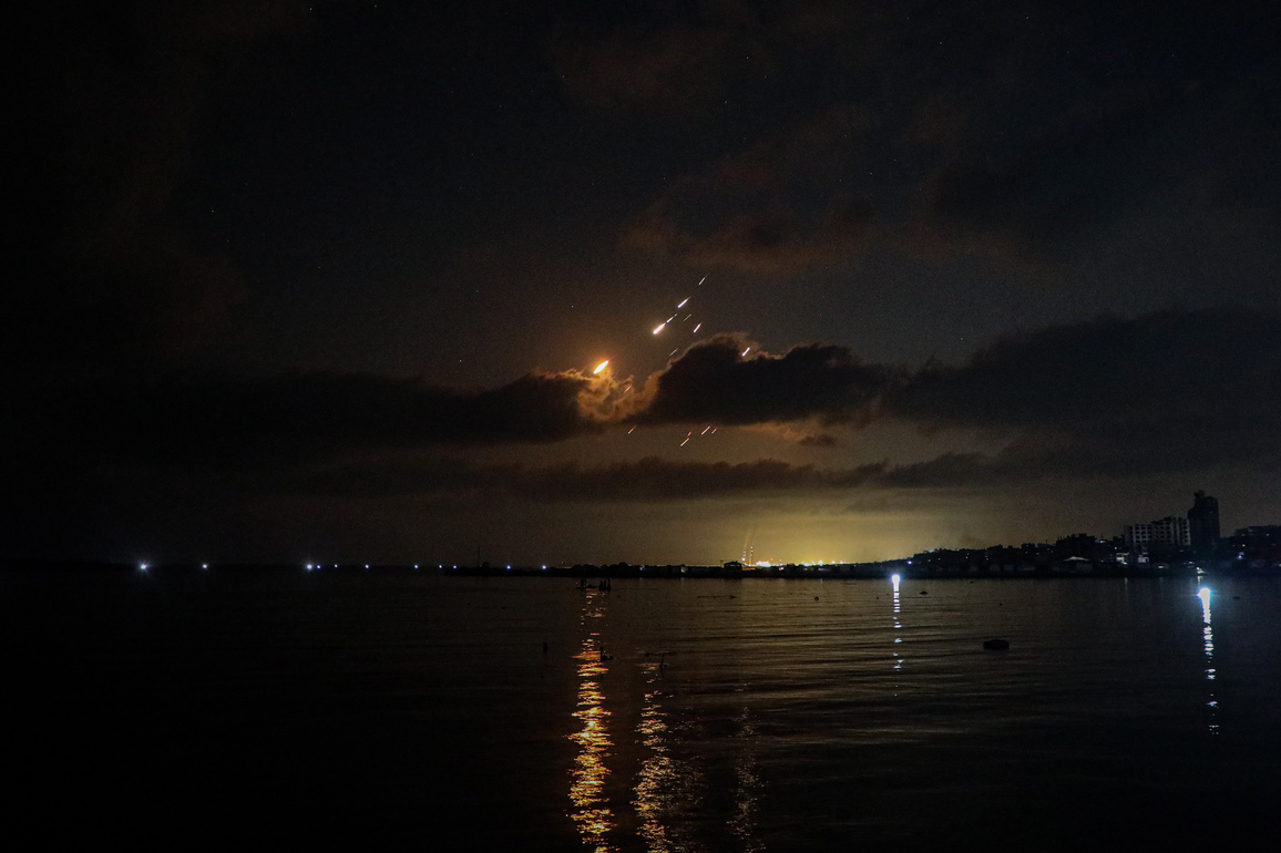 MIDEAST-GAZA CITY-MISSILE TRACES