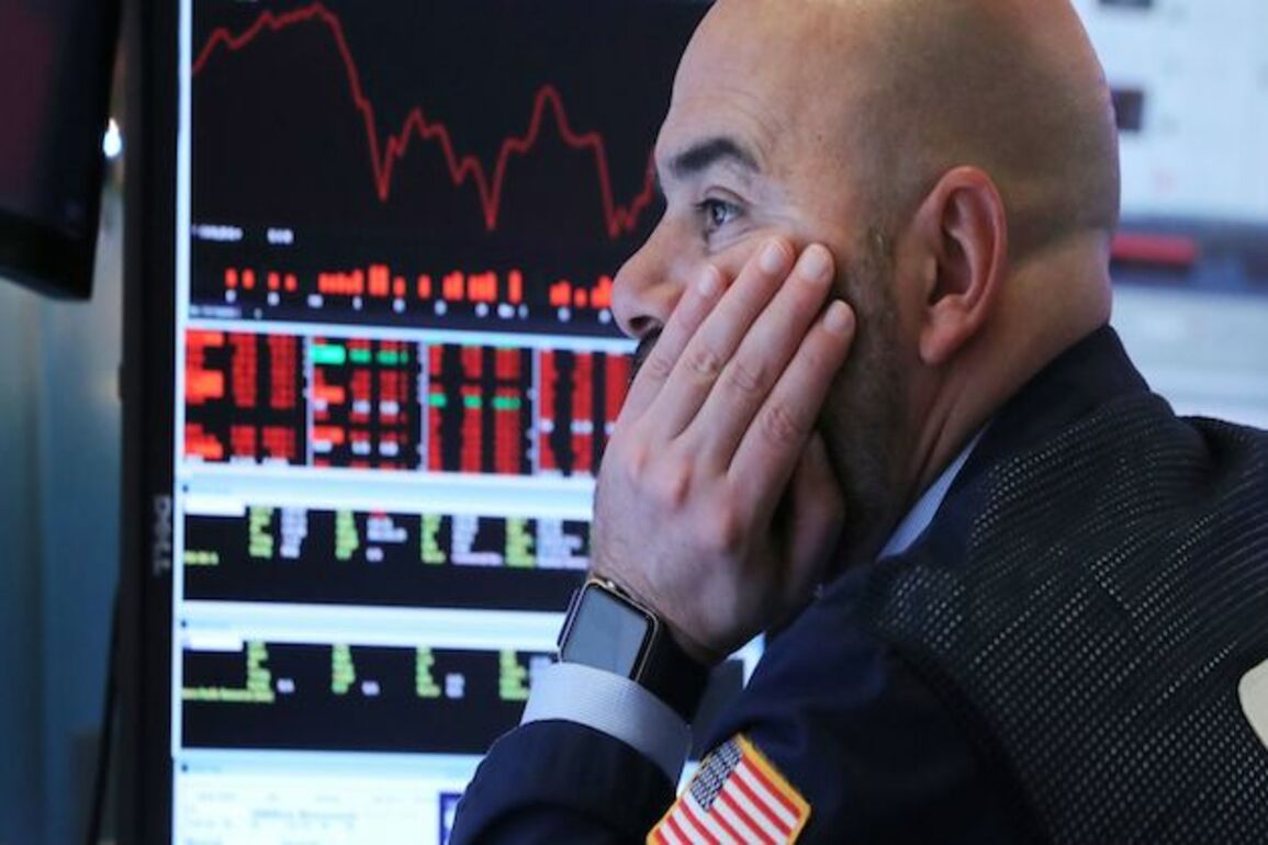 Wall Street in state of confusion over tariffs, Dow Jones dips 12 points