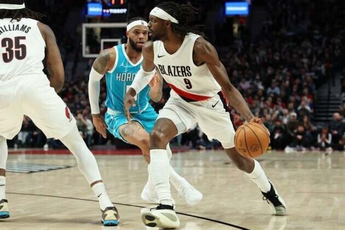 Blazers, trying to keep pace in playoff chase, go for sweep of Jazz
