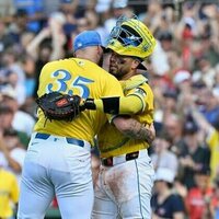 MLB roundup: Garrett Crochet tosses first shutout in Red Sox win