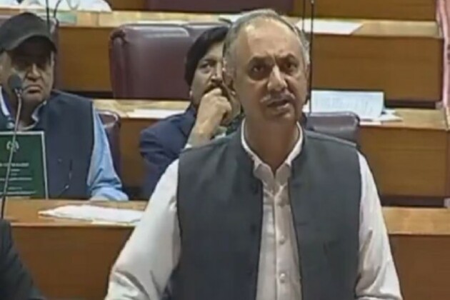 Pakistan: "Who allowed terrorists to gather on rail line," PTI questions govt on Jaffar Express attack
