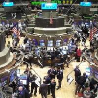 U.S. stocks stack up losses as world markets edge lower