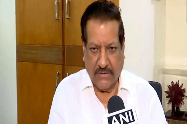 Congress' Prithviraj Chavan slams PM Modi's handling of bilateral with US as Trump's tariffs cause havoc in markets