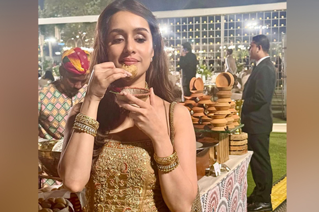 "Ginna bhool gayi...": Shraddha Kapoor's love for pani puri takes over wedding event