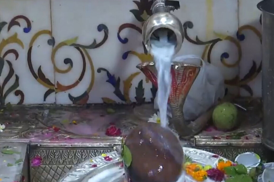 Mahashivaratri: Devotees flock to Shiva temples across Delhi
