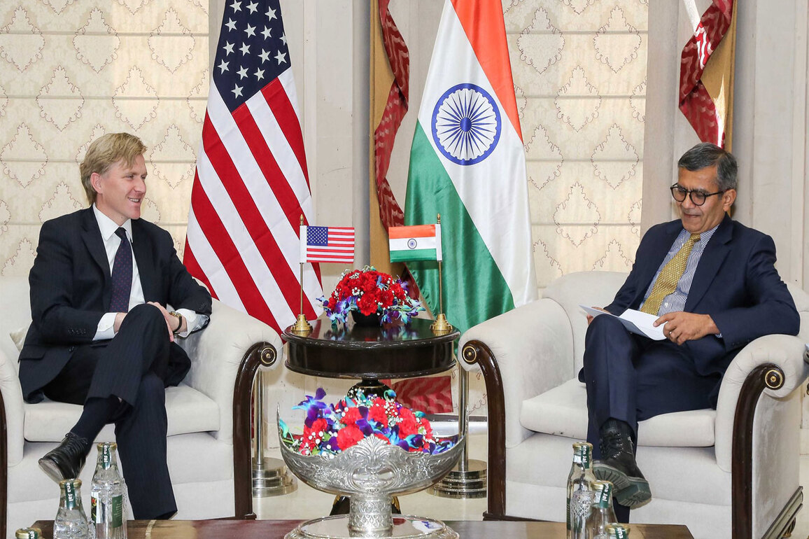 India, US discuss defence ties, military hardware cooperation