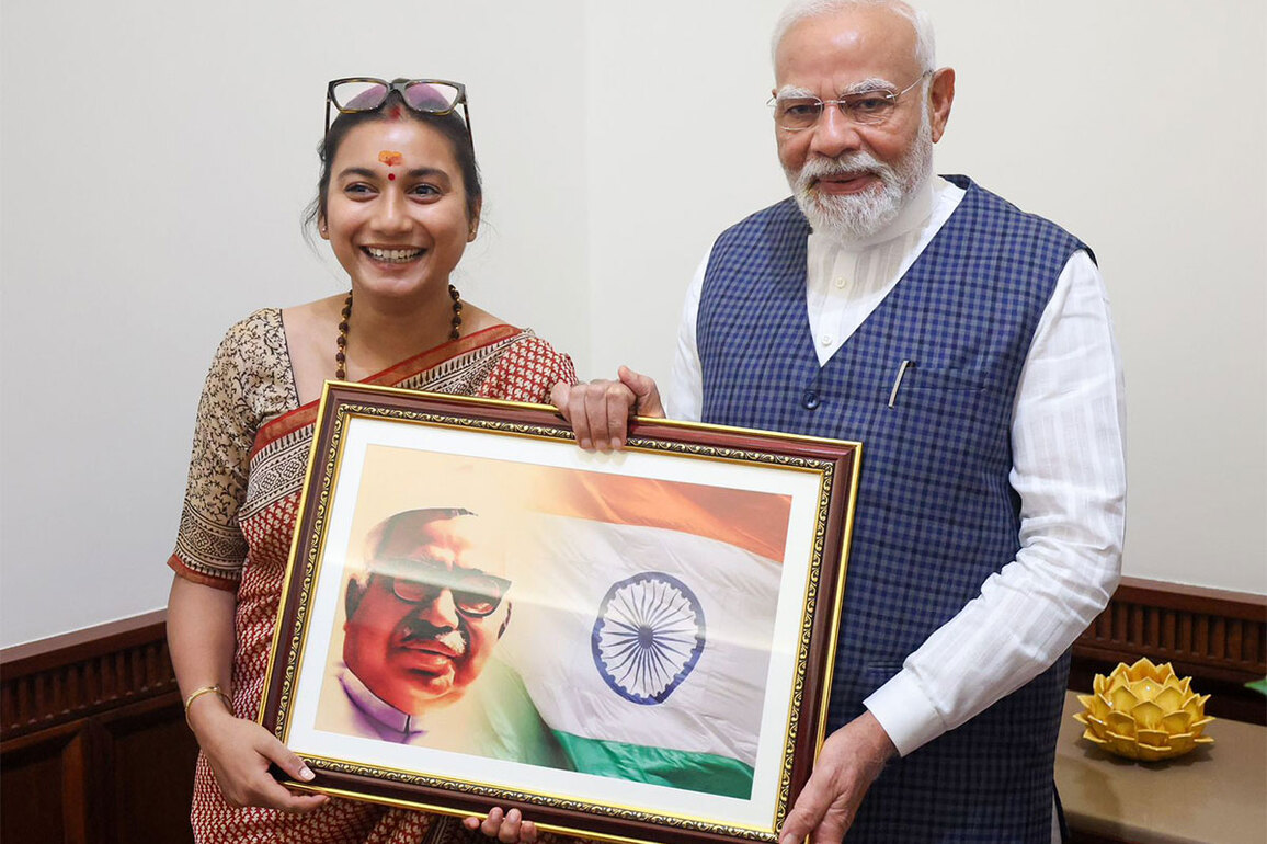 Shambhavi Choudhary meets PM Modi, presents picture of Babu Jagjivan Ram