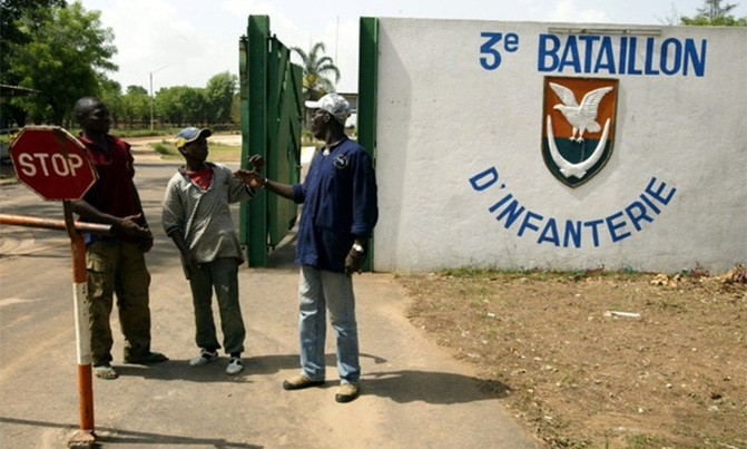 I.Coast troops seize arms, streets in pay protest I.Coast troops seize arms, streets in pay protest