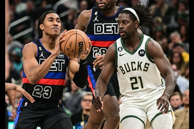 Bucks look to continue dominance of Pistons
