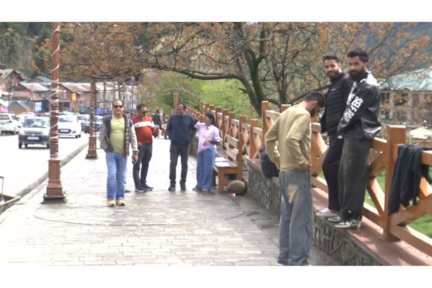 "No fear now": Visitors return to Kashmir ahead of Pahalgam attack anniversary; express faith in security