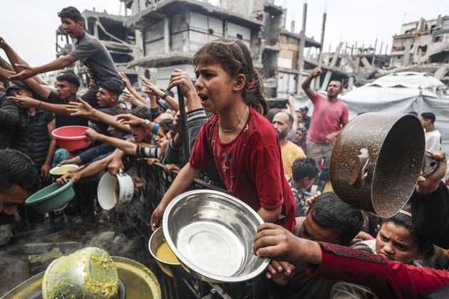 MIDEAST-GAZA CITY-FOOD-DISTRIBUTION
