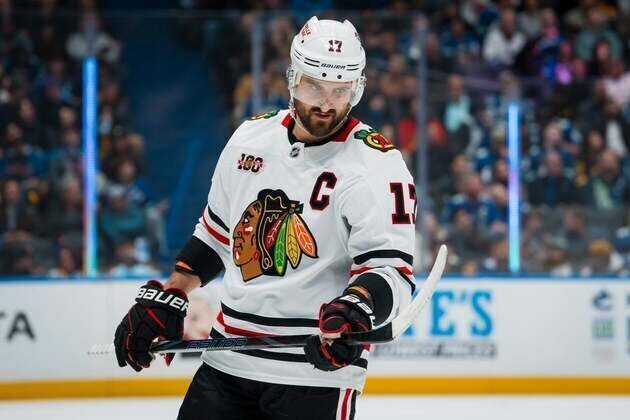 Isles hope to brush off blown lead as Blackhawks sort through hard stretch