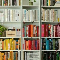 'Bookshelf wealth' is a TikTok trend, Dua Lipa's reading Helen Garner. But books have signified taste for centuries