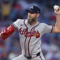 Chris Sale dominant as Braves keep Phillies in a funk