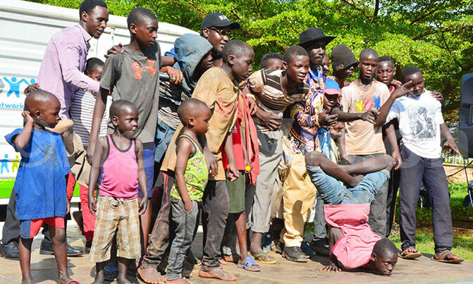 Using music to sound the plight of HIV/ AIDS to street children Using music to sound the plight of HIV/ AIDS to street children