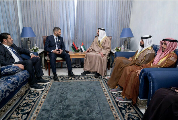 Saif bin Zayed meets Libyan Interior Minister in Tunisia