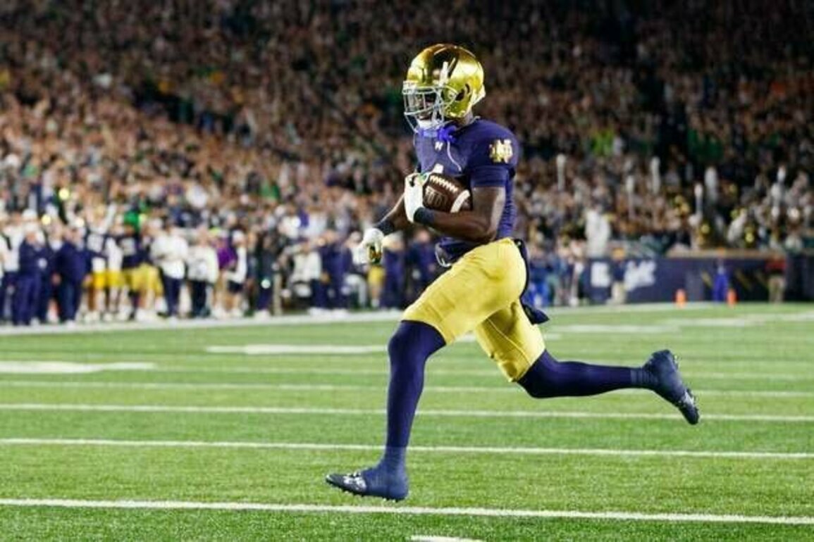 Jeremiyah Love's career day helps No. 13 Notre Dame run past No. 20 USC