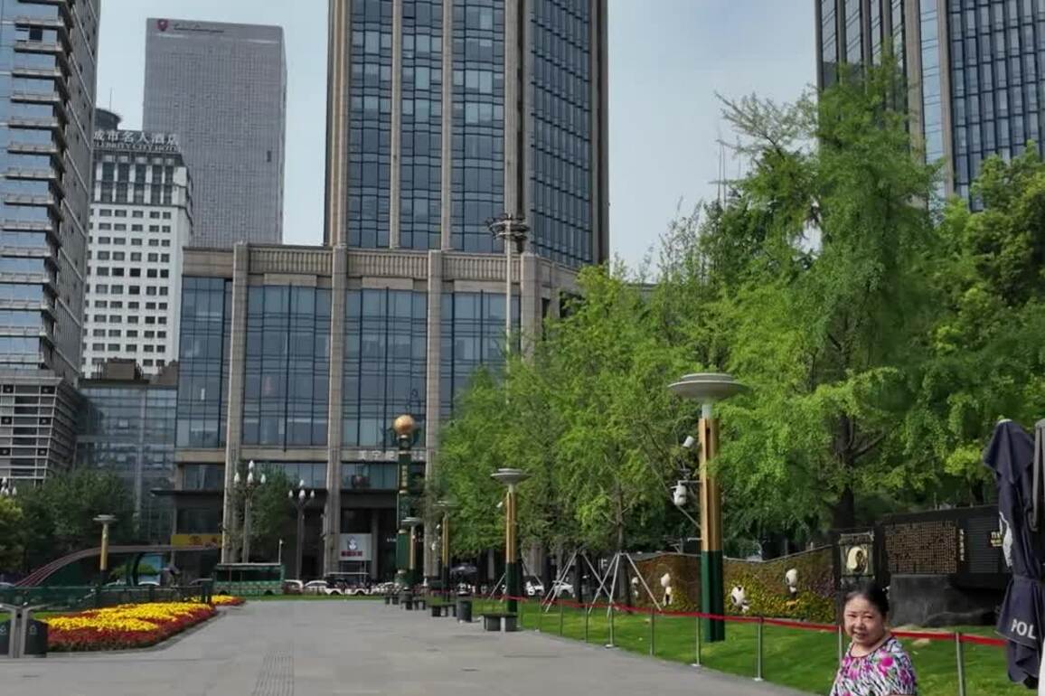 Robocops hit Chinese city streets
