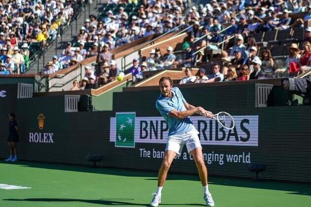 Danill Medvedev stuns Carlos Alcaraz, faces Jannik Sinner in Indian Wells final