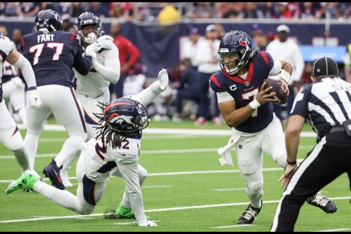 Texans top Broncos on late INT, lose Tank Dell to injury