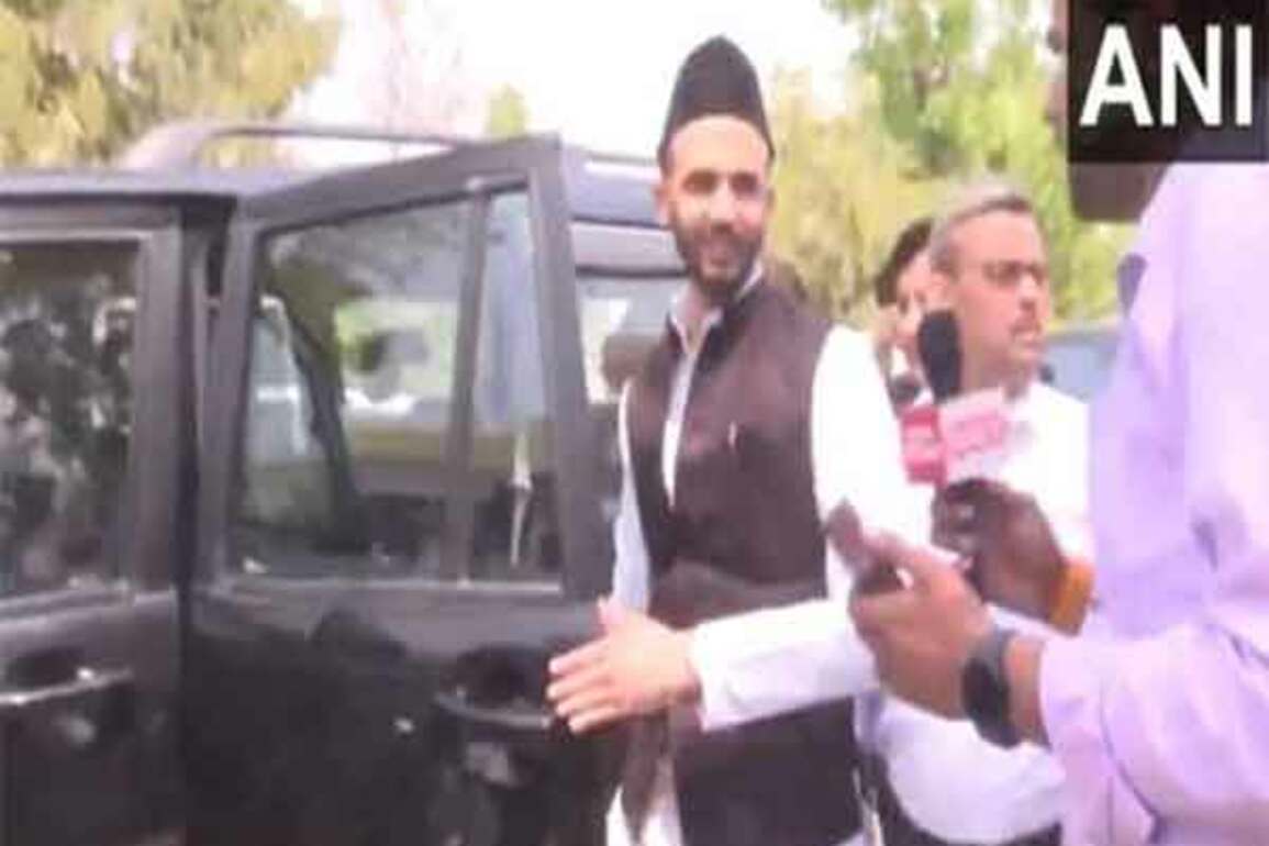 Sambhal violence case: SP MP Zia ur Rehman Barq arrives at Sambhal police station for SIT inquiry