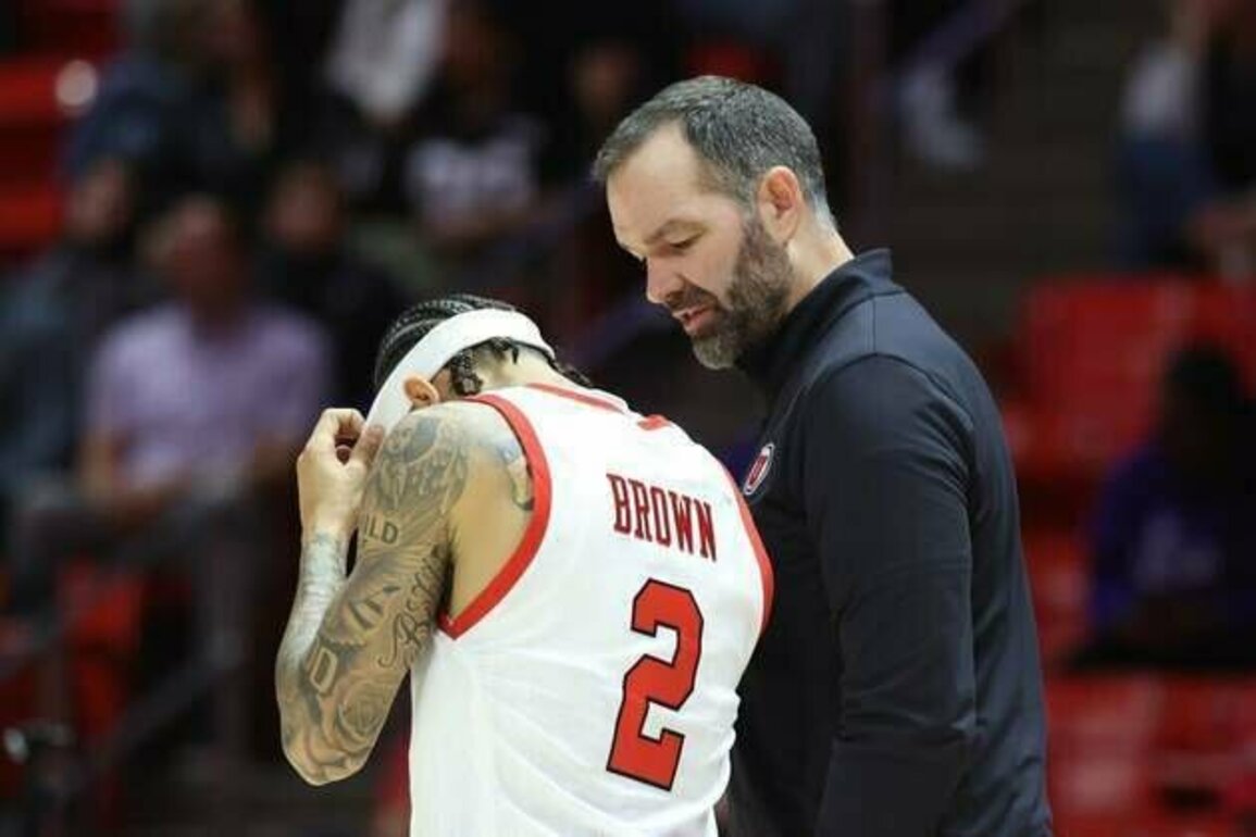 Utah forces OT, then controls extra period to beat Weber State