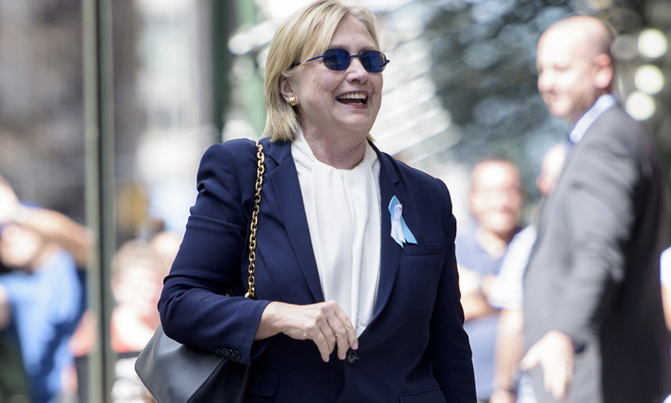 Clinton cancels California trip after health scare Clinton cancels California trip after health scare