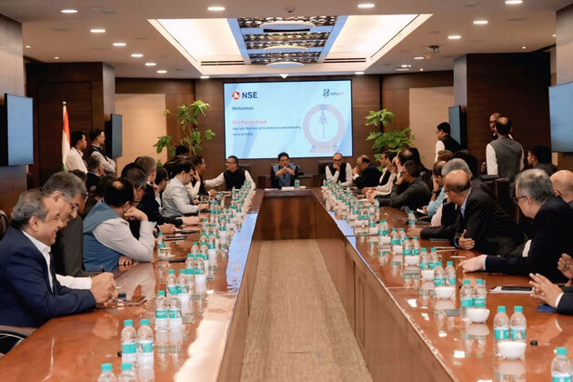 Piyush Goyal discusses Budget benefits with market stakeholders at NSE