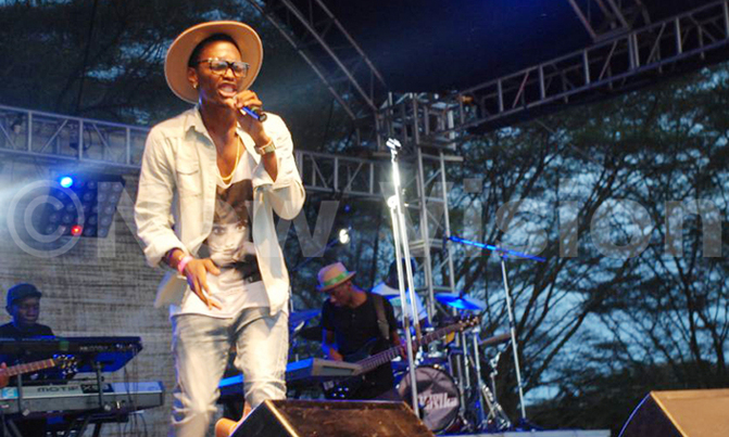 Singer Allan Toniks makes comeback Singer Allan Toniks makes comeback