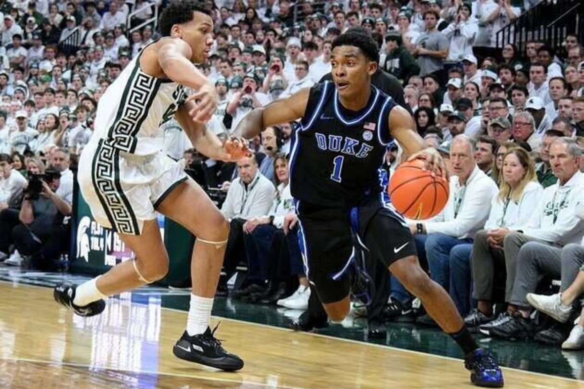 No. 4 Duke uses defense to slip past No. 7 Michigan State