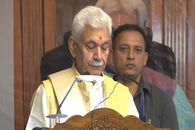 J-K LG Manoj Sinha felicitates winners of Kashmir Marathon, says event strengthens social prosperity and boosts tourism