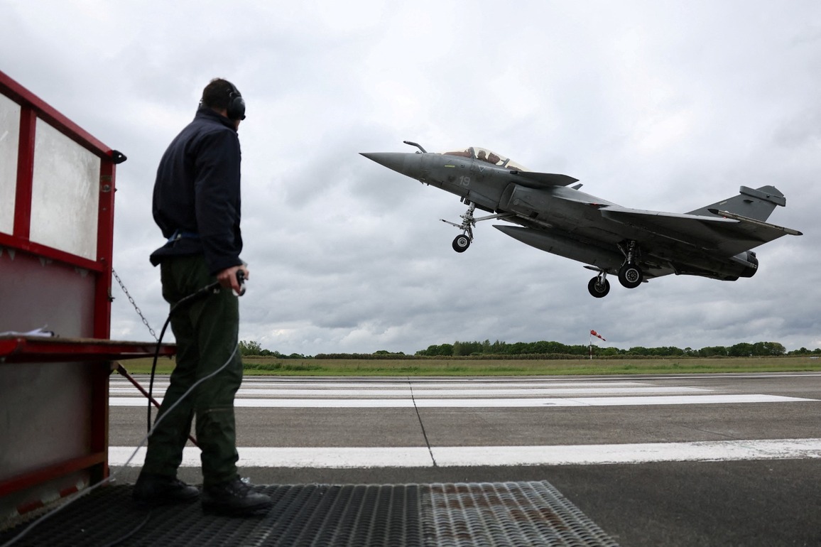 French Navy slams Pakistan media for "misinformation", says Rafale claims fabricated