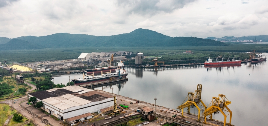 Terminal da Usiminas em Cubatão porto