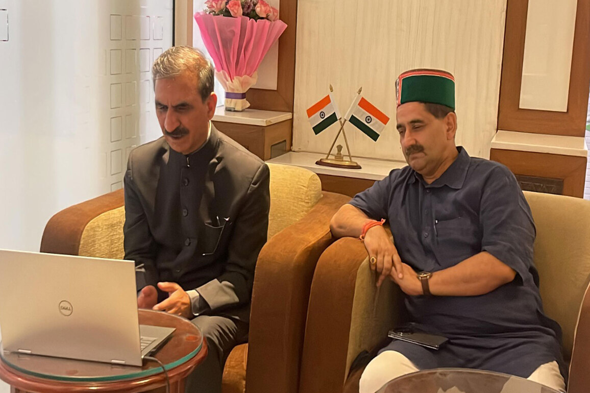 Himachal CM inaugurates Robotic Surgery at RPGMC Tanda, announces increase in B.Sc. Nursing seats to 60