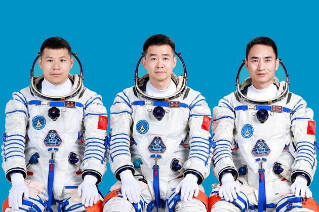 Update: China unveils Shenzhou-20 crew for space station mission