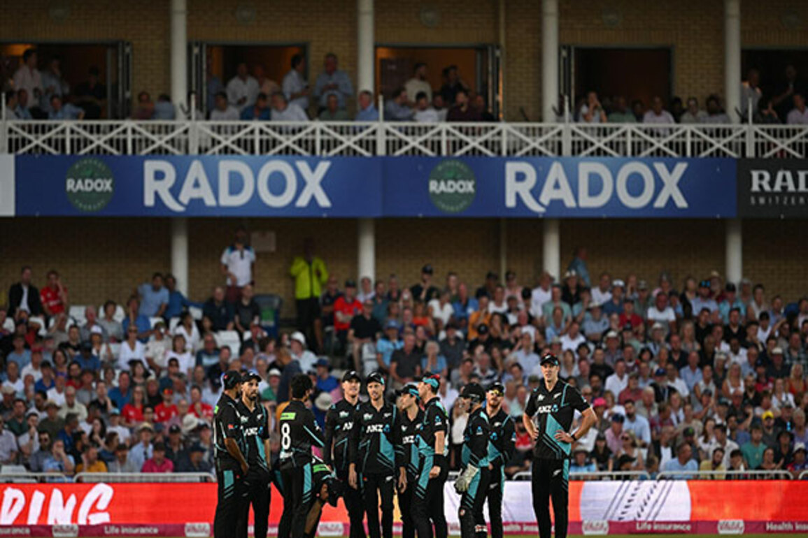 Siefert, Neesham shine as New Zealand beat Pakistan in 5th T-20I to win series 4-1
