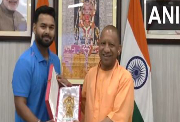 Uttar Pradesh CM Yogi Adityanath interacts and greets Lucknow Super Giants team ahead of IPL 2025