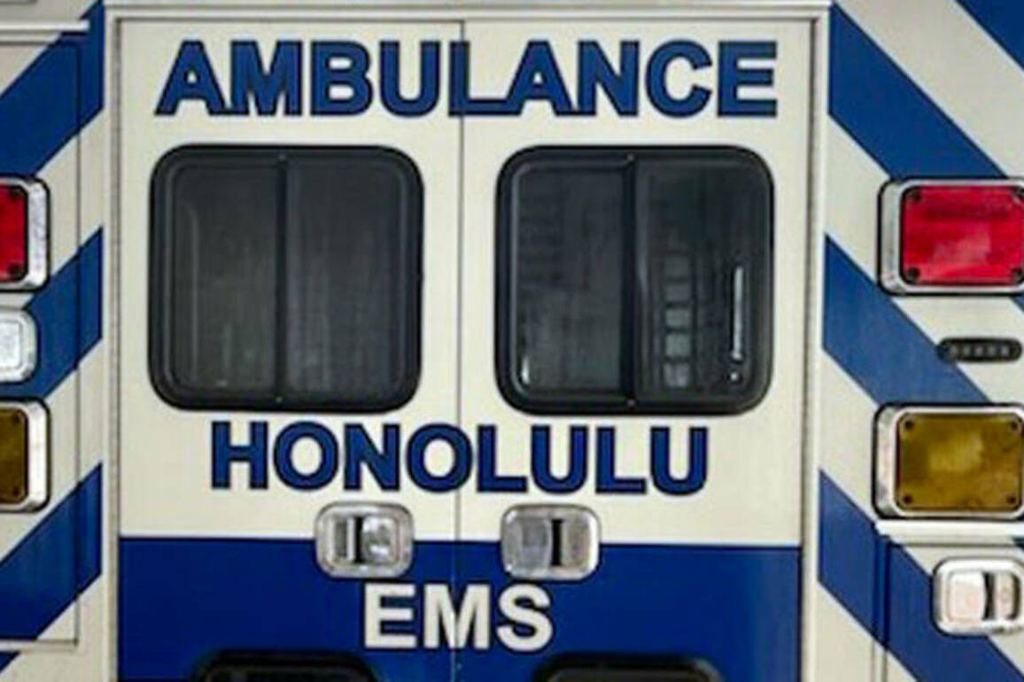 Pedestrian critically hurt after being hit by Honolulu police car in Waianae