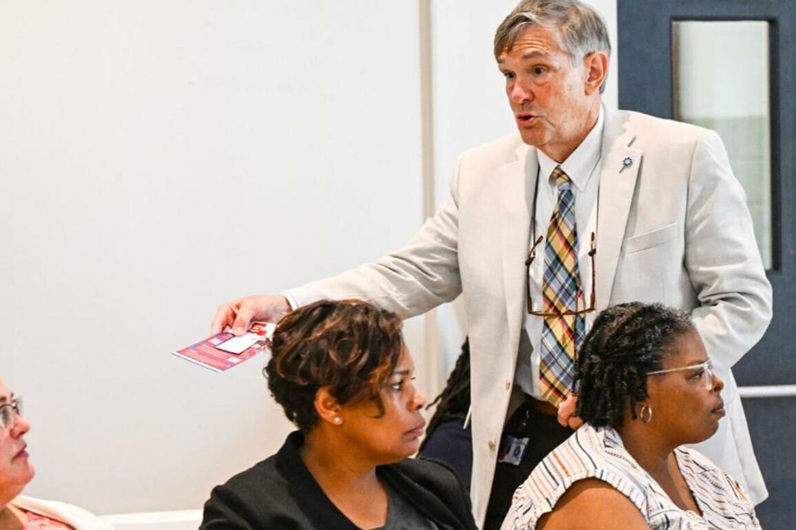 Louisiana child welfare office has rising staff vacancies  - Baton Rouge