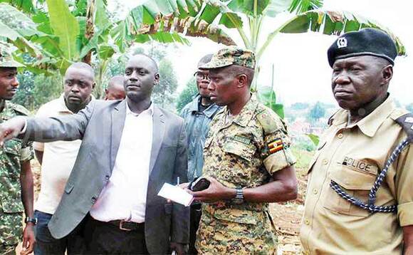 Aba poliisi n'amagye mu kifo we bawambidde Lutaaya. Aba poliisi n'amagye mu kifo we bawambidde Lutaaya.