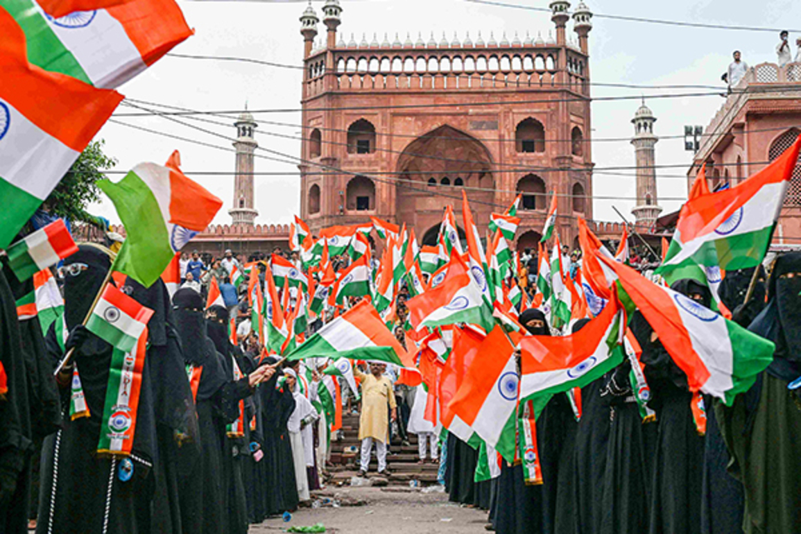 "Gaon me jo bastey hain, wahi toh desh hai": Rights, freedom and corollaries to Independence
