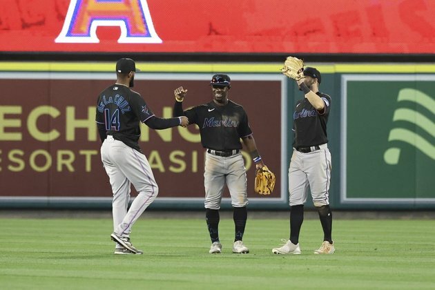 Jonathan Davis aims to lead Marlins to sweep of Angels