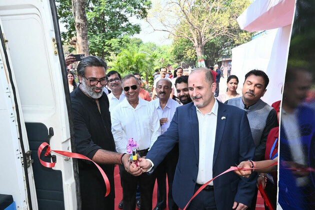 Israel Embassy, TSF, SARD launch 'KAUSHALYAN VR on Wheels' in Jamshedpur