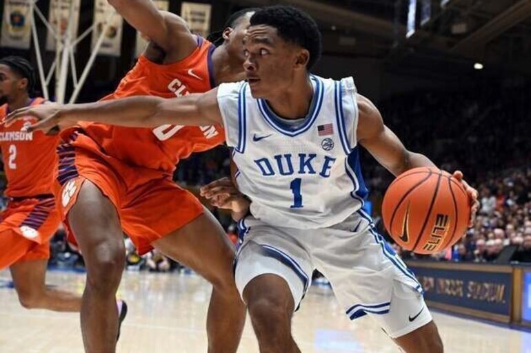 Point guard Caleb Foster returning to Duke for senior season
