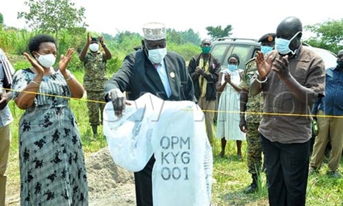 Government resettles over 10,000 Ugandans in Kikuube district Government resettles over 10,000 Ugandans in Kikuube district