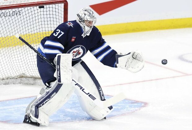 Mark Scheifele gets hat trick as Jets get back at Panthers