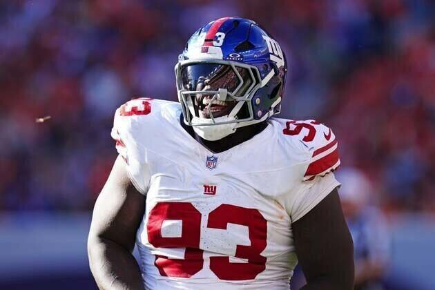 Bucs sign DL Rakeem Nunez-Roches, WR David Sills V