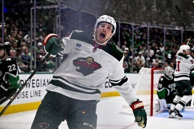 Wild sign F Michael McCarron to 6-year contract