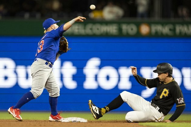 Johan Oviedo's arm, Jack Suwinski's bat power Pirates past Cubs